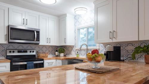 Stylish and Spotless Beach Getaway - Foto 1