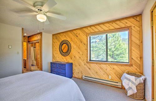 Roomy Angel Fire Home with Hot Tub, Sunroom and Views! - Foto 17