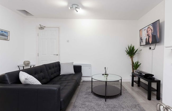 Live in Leeds Grange Apartments - Photo 7