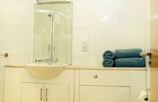 St Angela’s Lakeside Aparthotel - Photo 33