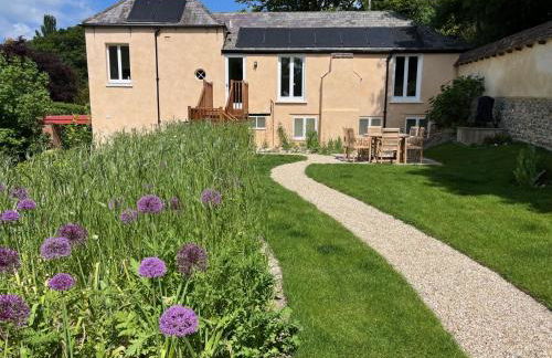 Artist's Studio - Photo 1