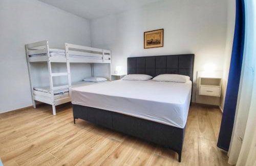 House Rose with Garden and Pool - Foto 25