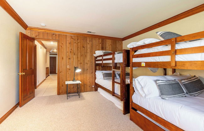 Cathedral by Avantstay Charming Secluded Estate w/ Sauna, Pool Table & Views of the Rolling Hills - Foto 32