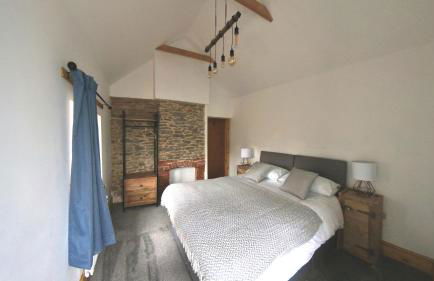 Flexible Accommodation - Newly renovated characterful cottage - Photo 15
