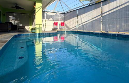 Beautiful Modern House with Private Saltwater pool - Foto 44