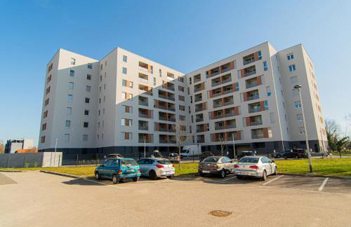 Flexible SelfCheckIns 67 - Zagreb - Loggia - Brand New - Luxury - Garage - Foto 10