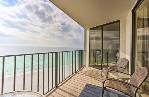 Idyllic PCB Condo with Pool Access and Ocean Views! - Foto 1