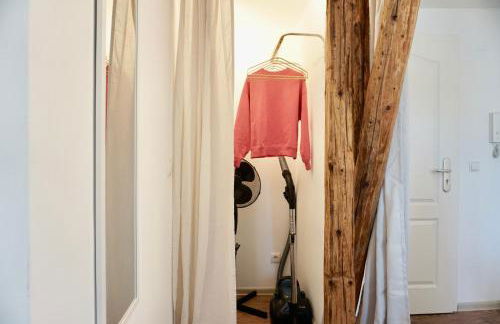 Stylisches Apartment für 2 Personen in historischem Fachwerkhaus 4 Etage mit Blick auf Stadt & Festung - Foto 13