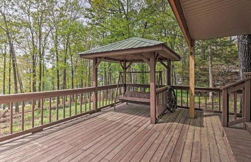 Secluded Edgemont Getaway with Huge Outdoor Deck! - Foto 26