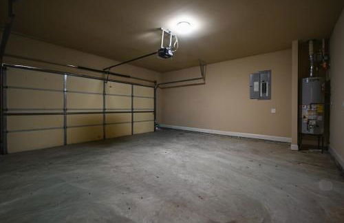 Modern 5BR Retreat with Office Fully Furnished - Foto 15