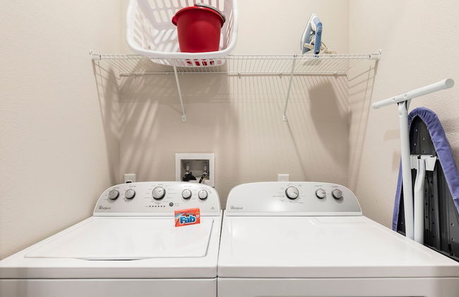 4 BR 4 BA Hidden Gem Min Disney 1804ft - Foto 17