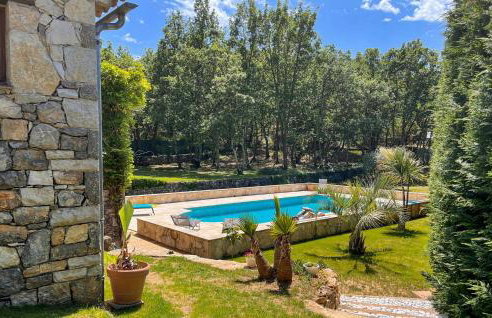 Stunning Home In Fayence With Wifi - Photo 2