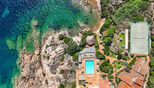 CASA MUGHETTO R5055 WiFi, seafront, private sea access, swimming pool - Foto 3