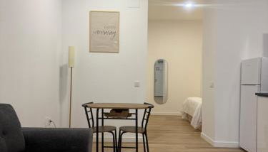 APARTAMENTOS ZONA 5 Justo al lado de la ESTACIÓN DE TREN Y BUS MARÍA ZAMBRANO - Photo 3