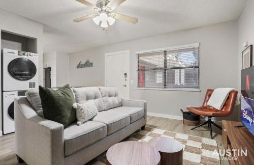 Spacious 2 Apt Combo Sleeps 12 Pool and Pets - Photo 28