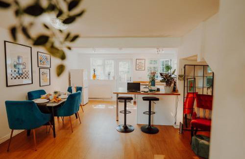 NovaCrest - Stylish 3 Bedroom with Parking - Sleeps 5 - Foto 24