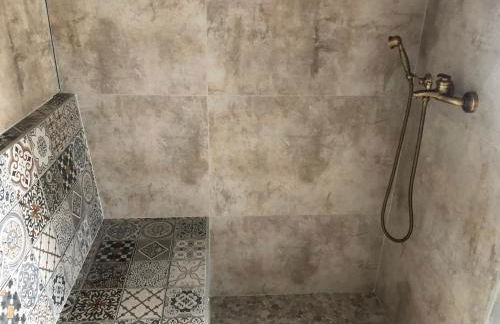 LE LOFT A BULLES (85m2 Jacuzzi Hammam Billiard Bar Douche Sauna) - Foto 37