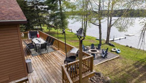 Lake Front ~ Firepit ~ Kayaks ~ SUPs ~ Yard Games - Foto 1, Other