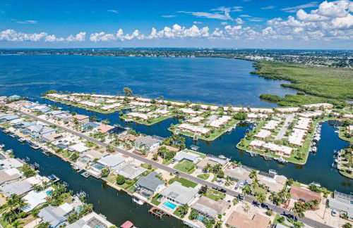 NEW! Cortez Cabana! Canal front home with heated pool & boat dock! - Foto 8