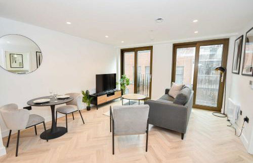Modern 1 Bed Flat in Central Manchester w Balcony - Foto 9