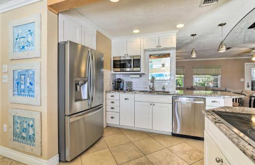 Pool, Dock & Kayaks: Waterfront Palmetto Home - Foto 11