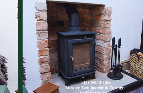 Two Bedroom Country Cottage in County Durham with Village Pub and Free Parking For Holidays and Work Stays - Foto 12