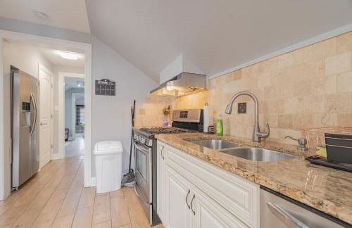 Relaxing Retreat in the Heart of Lombard With Laundry - Foto 10