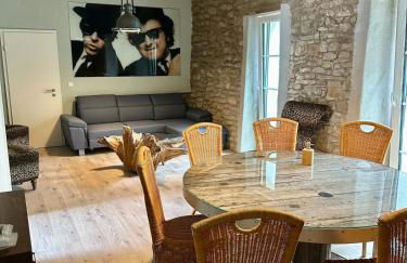 Backstage, stylische Unterkunft mit Whirlpool - Foto 13