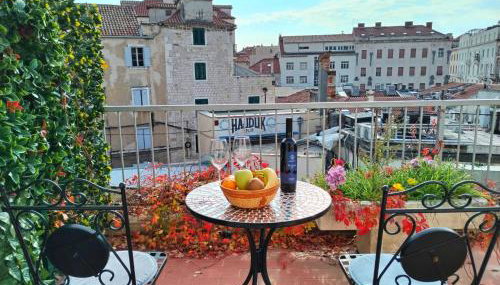 Sunny terrace - Photo 3