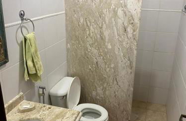 Refúgio Tranquilo na Natureza com Casa de Festas: Perfeito para Família e Amigos - Foto 12