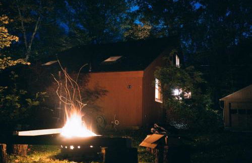 Berkshire Vacation Rentals: Stonebridge Cabin: Modern Amenities Enjoy Nature - Foto 23