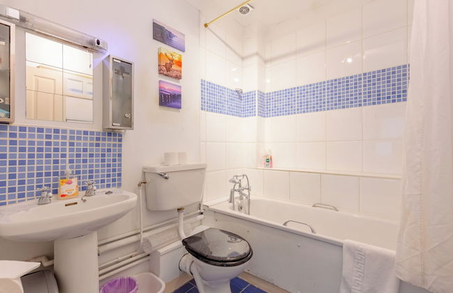 Homely 1 Bedroom Apartment in Beckton With Parking - Foto 11