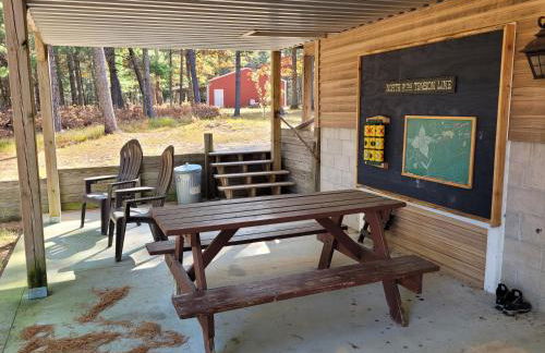 Hazel's Goose Creek Lodge - Private Riverfront! - Foto 11