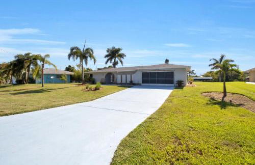 Pet Friendly Canal Front 3-Bedroom Grand Villa with Pool, Linai and Dock - Foto 30