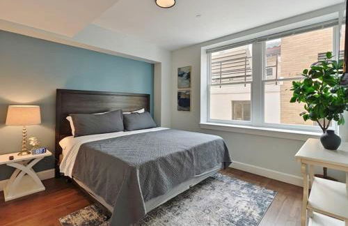 Fun Cozy 1 Br King Apts - 1 25 Mile Walk to TIAA Bnk Fld - Foto 2