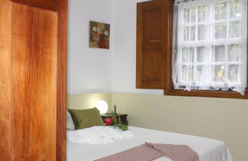 Cottage in Santa Comba with Pool - Photo 18