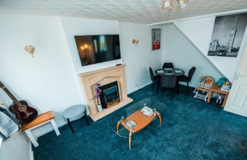 Family & Group Stay in Manchester - Free Parking - Foto 31