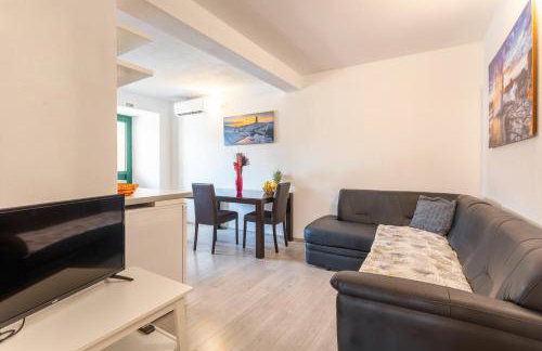 Apartments Ante 2 Hvar center, pool - Photo 32