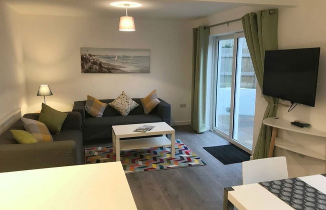 Beautiful Refurbished Home - Short Walk to the Beach - Foto 8