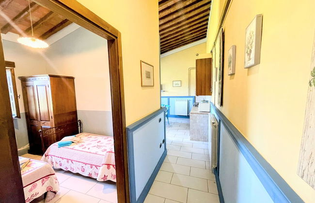 Apt 5 Aircon, Wifi, Infinity Pool, Jacuzzi, Gardens Incredible! Sleeps 4 - Photo 13