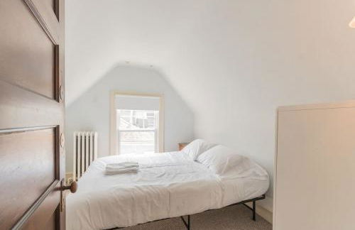 Beach Block 7 bdrms Parking Patio and Sunroom - Foto 14