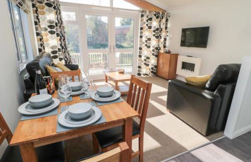 Pinecone Lodge - No 9 - Photo 9