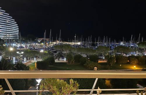 Bel appartement Vue sur la Marina Classé 3 étoiles - Photo 25