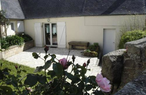 Maison bretonne avec cour fleurie, WIFI et vélos à 1,4 km des plages à Trébeurden - FR-1-368-71 - Foto 14