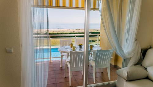 APARTAMENTO Nat EN PRIMERA LINEA DE PLAYA - Foto 2