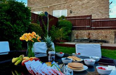 Hot Tube&Private Driveway&11 Guests Family&Contractors Bedford - Foto 28