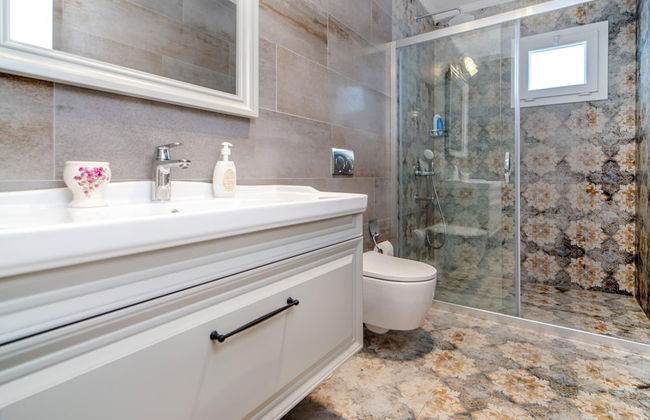 Villa w Pool Garden Patio 1 min to Beach in Bodrum - Foto 26