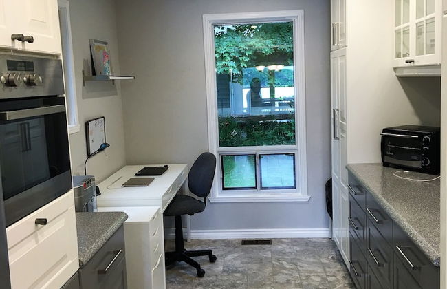 TO Stays - Waterfront Lake House Retreat - Photo 12