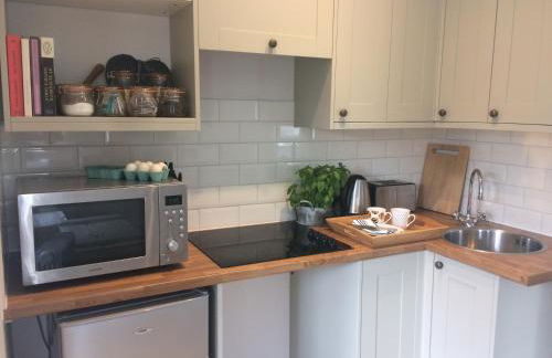 The Hen House - Photo 12