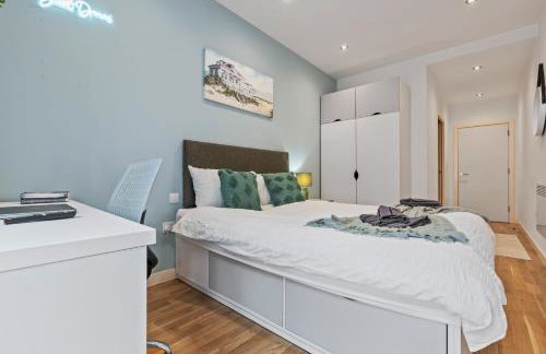 Central Leeds Flat - In City Centre - Modern Décor - Sleeps 8 - Foto 3
